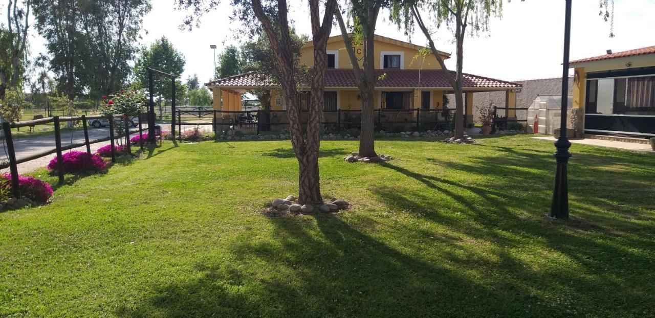 La Posada Hipica 로살레호 외부 사진
